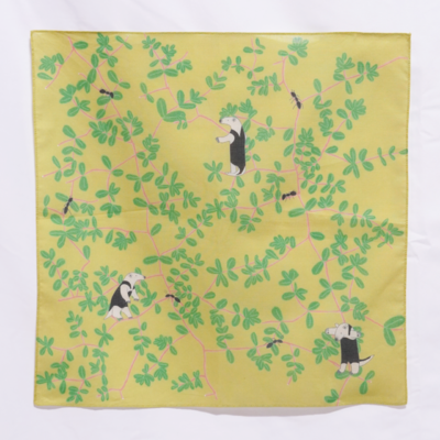 蝶が舞う百合のワイヤーフレーム【白×黄緑・インテリア・シルバー