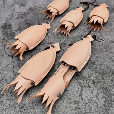 n*o様 日本製　伊勢海老　彫刻 八角形の木製台座付き 日本製 伊勢海老 彫刻 八角形の木製台座付き 仏像・彫刻用木材