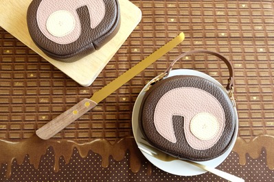 アンティーク！ 50年代フランス製のハーフドール〔磁器製〕 フェラーリ